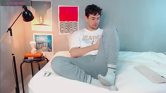 Elio555 online show from 01-10-26, 04:13