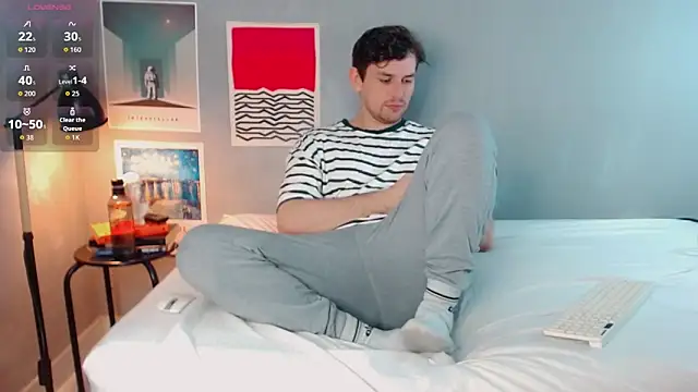 Elio555 online show from 12-19-25, 09:06