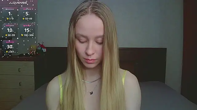 Lily  Devil online show from 01-08-26, 04:35