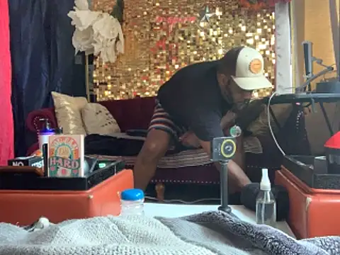 bigshh8 online show from 04-21-26, 10:16