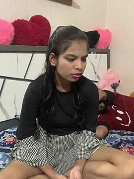 Snapshot of hottiess69 chatting on 02-09-25, 06:47 hottiess69 online show from 02-09-25, 06:47