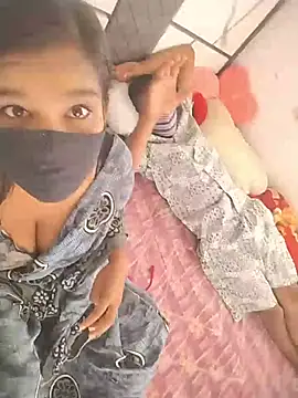 Snapshot of hottiess69 chatting on 07-11-26, 05:19 hottiess69 online show from 07-11-26, 05:19
