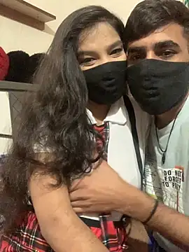 hottiess69 online show from 11-02-25, 05:23