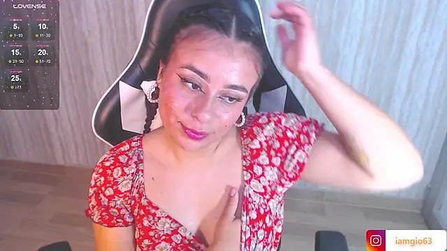 Georgina 1t online show from 03-13-25, 03:28