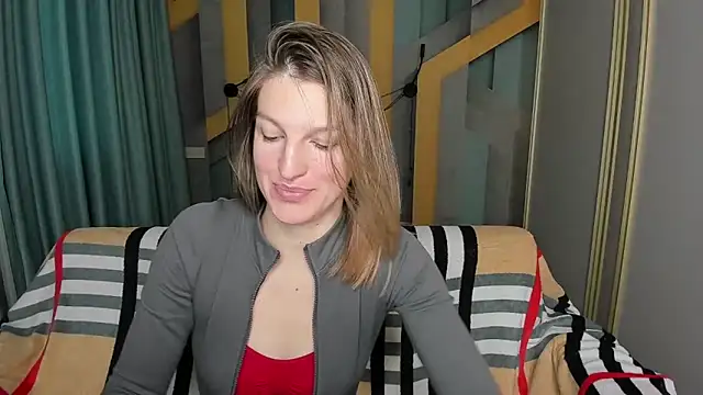 EmilyWalkeri online show from 10-24-25, 06:56