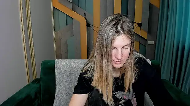 EmilyWalkeri online show from 01-15-26, 08:18