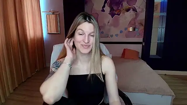 EmilyWalkeri online show from 05-31-26, 06:30