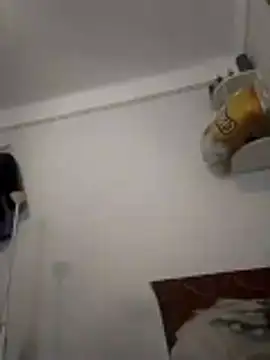 Snapshot of Rejtelmesest chatting on 10-21-25, 08:47 Rejtelmesest online show from 10-21-25, 08:47