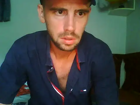 Snapshot of Rejtelmesest chatting on 09-09-25, 01:31 Rejtelmesest online show from 09-09-25, 01:31