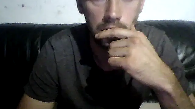 Snapshot of Rejtelmesest chatting on 05-30-26, 11:21 Rejtelmesest online show from 05-30-26, 11:21