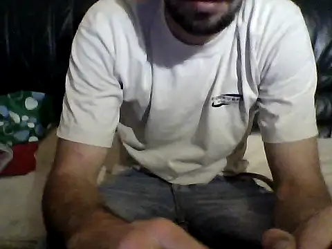 Snapshot of Rejtelmesest chatting on 05-24-26, 07:47 Rejtelmesest online show from 05-24-26, 07:47