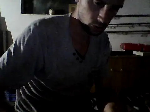 Snapshot of Rejtelmesest chatting on 07-01-26, 11:05 Rejtelmesest online show from 07-01-26, 11:05
