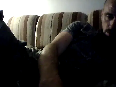 Snapshot of Rejtelmesest chatting on 06-20-26, 07:08 Rejtelmesest online show from 06-20-26, 07:08