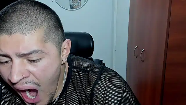 Snapshot of Baltazar_Dupont chatting on 06-02-26, 02:50 Baltazar Dupont online show from 06-02-26, 02:50