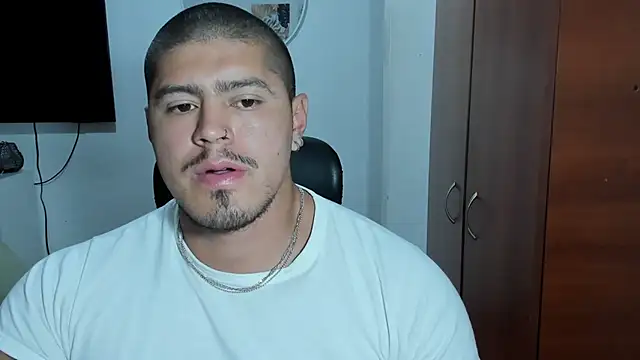 Snapshot of Baltazar_Dupont chatting on 07-15-26, 06:42 Baltazar Dupont online show from 07-15-26, 06:42
