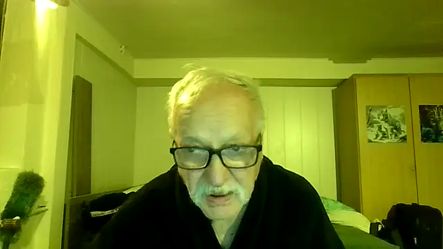 Snapshot of Sammy1660 chatting on 10-09-25, 05:19 Sammy1660 online show from 10-09-25, 05:19