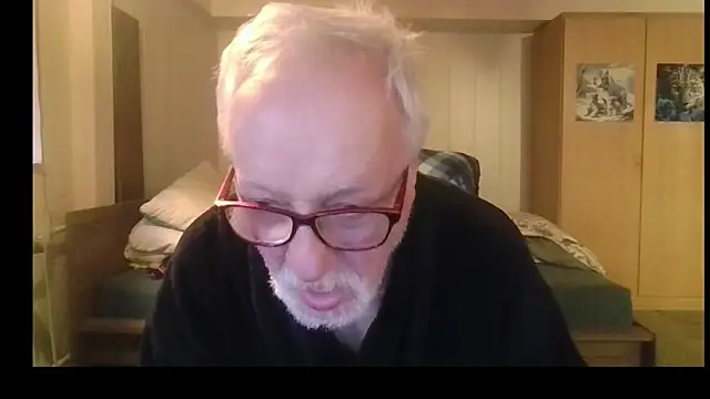 Snapshot of Sammy1660 chatting on 06-12-26, 05:43 Sammy1660 online show from 06-12-26, 05:43