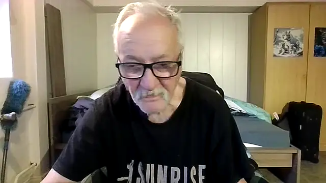 Snapshot of Sammy1660 chatting on 10-12-25, 03:57 Sammy1660 online show from 10-12-25, 03:57