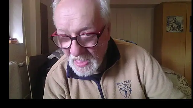 Snapshot of Sammy1660 chatting on 06-17-26, 10:58 Sammy1660 online show from 06-17-26, 10:58