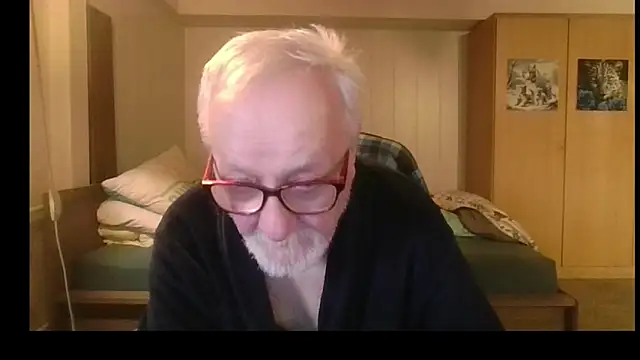 Snapshot of Sammy1660 chatting on 06-12-26, 05:38 Sammy1660 online show from 06-12-26, 05:38