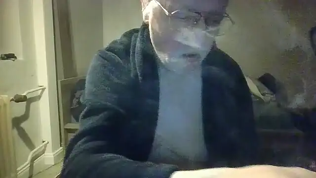 Snapshot of Sammy1660 chatting on 12-16-24, 05:06 Sammy1660 online show from 12-16-24, 05:06