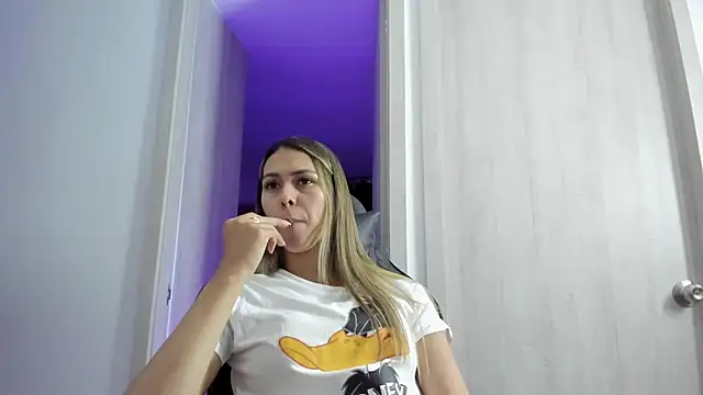 Cristel Boom online show from 11-06-25, 01:20