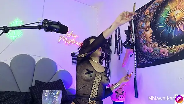 MhiaCorleone online show from 10-18-25, 09:22