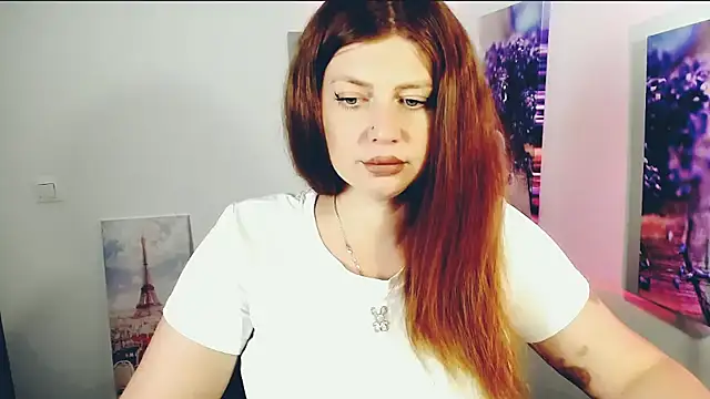 Snapshot of Lizzy_Love chatting on 07-18-26, 12:36 Lizzy Love online show from 07-18-26, 12:36