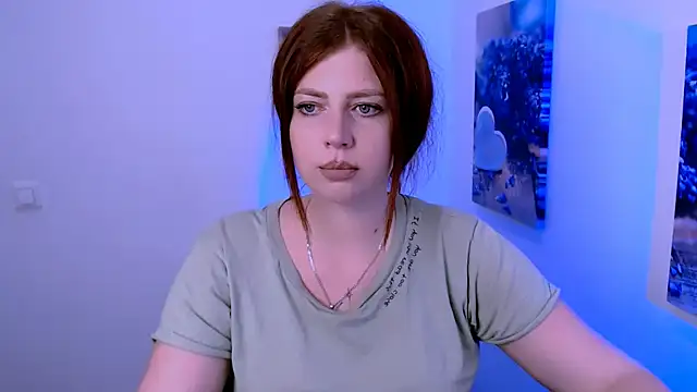 Lizzy Love online show from 09-30-25, 01:17