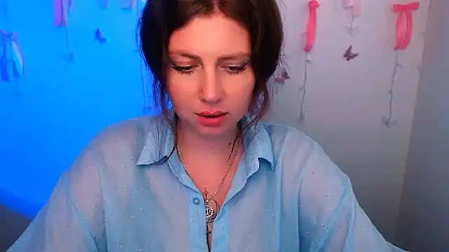 Snapshot of Lizzy_Love chatting on 07-28-26, 02:13 Lizzy Love online show from 07-28-26, 02:13