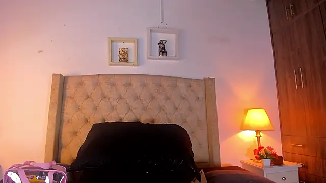 allisson m online show from 03-03-26, 12:12