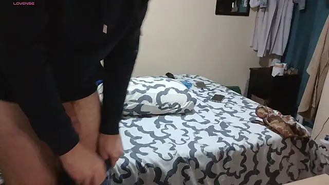 CrazyFrench2 online show from 03-10-26, 06:34