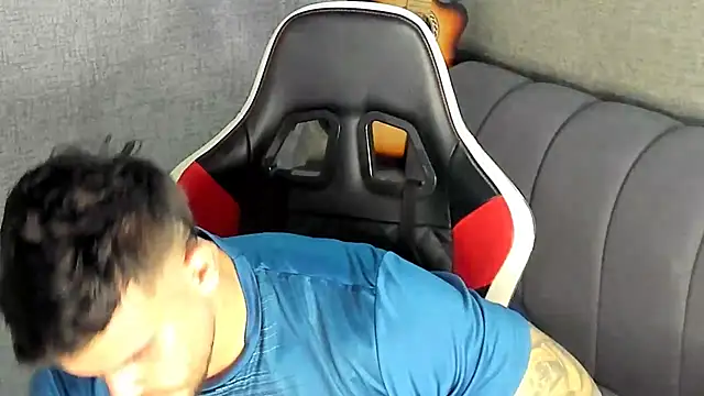 Ricardogo19 online show from 11-17-25, 07:40