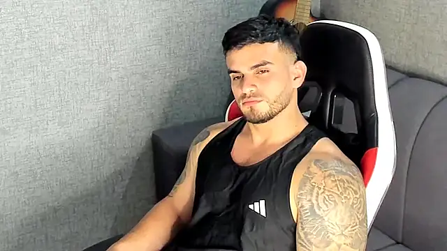 Ricardogo19 online show from 11-13-25, 07:40