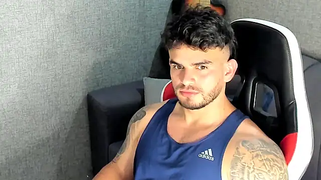 Ricardogo19 online show from 10-26-25, 07:14