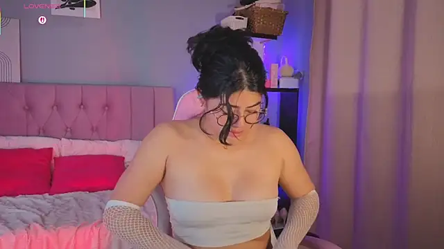 LoaLuxury online show from 12-18-25, 12:42