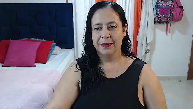 Snapshot of karlaton1977 chatting on 10-13-25, 03:35 karlaton1977 online show from 10-13-25, 03:35
