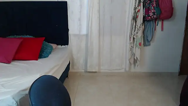 karlaton1977 online show from 10-29-25, 03:00