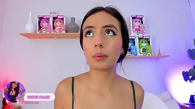 emily bank online show from 10-04-25, 03:13