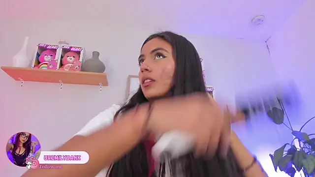 emily bank online show from 09-17-25, 07:38