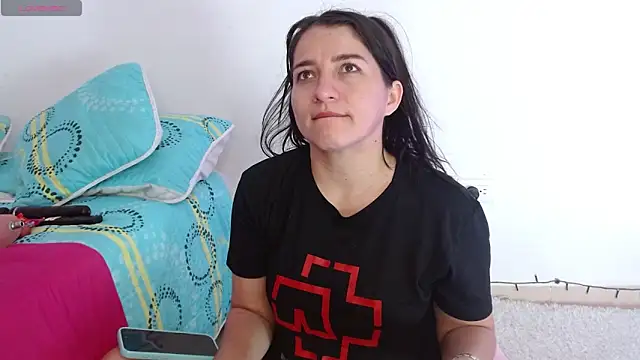 Emelyross  online show from 03-11-26, 01:49