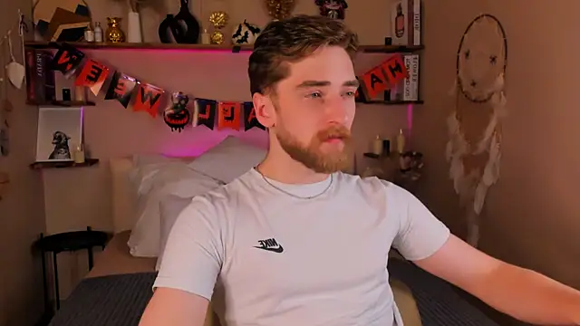 DexterDexx online show from 10-31-25, 11:00