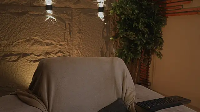 Logan Varela online show from 10-14-25, 09:36