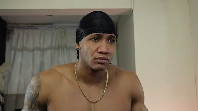 Logan Varela online show from 10-05-25, 11:39