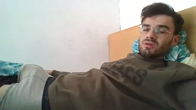 erikamavrik online show from 12-18-25, 08:41