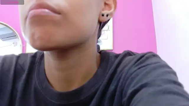 yourcuteneighbourr online show from 09-23-25, 03:13