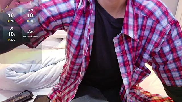 yourcuteneighbourr online show from 11-04-25, 02:59