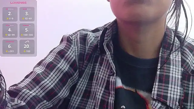 yourcuteneighbourr online show from 10-21-25, 02:44