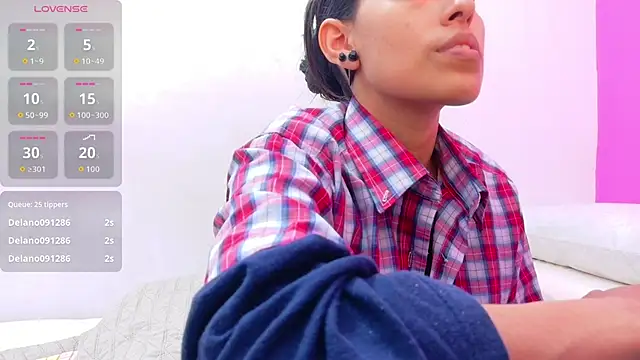 yourcuteneighbourr online show from 03-03-26, 04:52