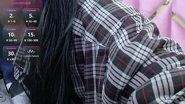 yourcuteneighbourr online show from 10-08-25, 02:57